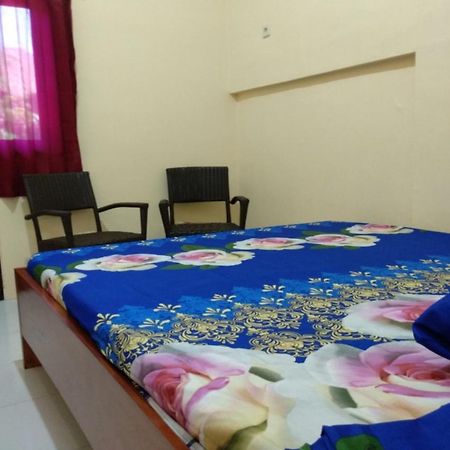 Kelapa Gading Homestay Syariah Redpartner Banyuwangi  Esterno foto