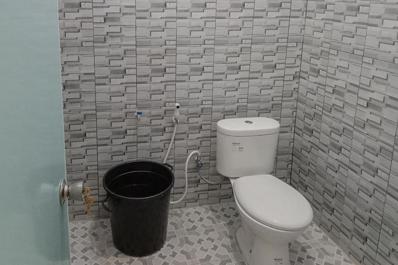 Kelapa Gading Homestay Syariah Redpartner Banyuwangi  Esterno foto