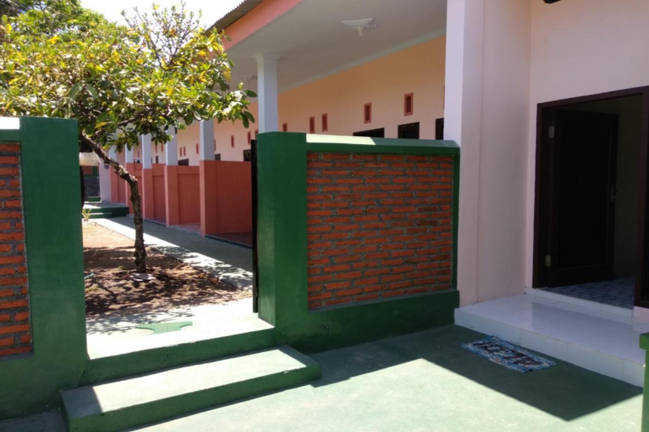 Kelapa Gading Homestay Syariah Redpartner Banyuwangi  Esterno foto