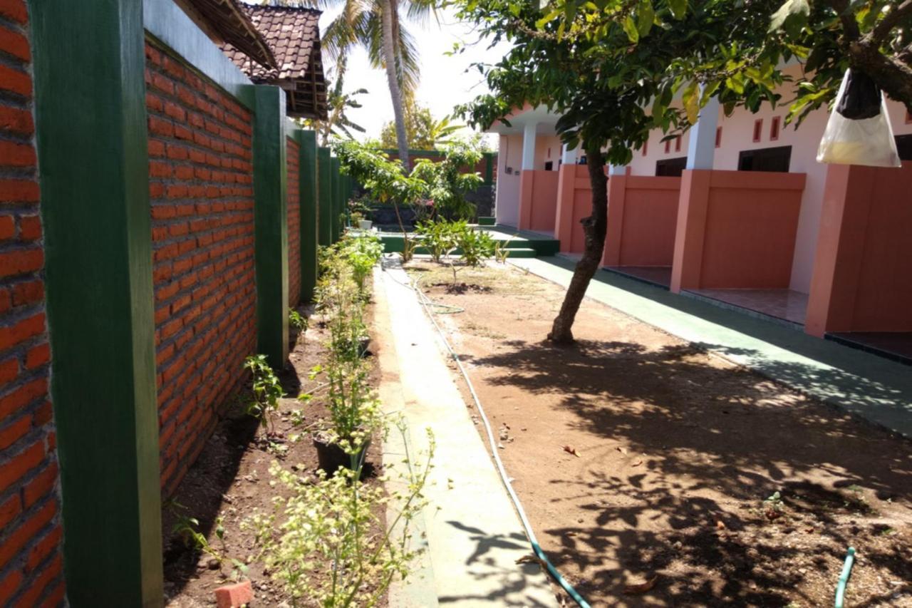 Kelapa Gading Homestay Syariah Redpartner Banyuwangi  Esterno foto