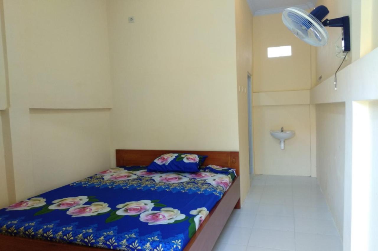 Kelapa Gading Homestay Syariah Redpartner Banyuwangi  Esterno foto