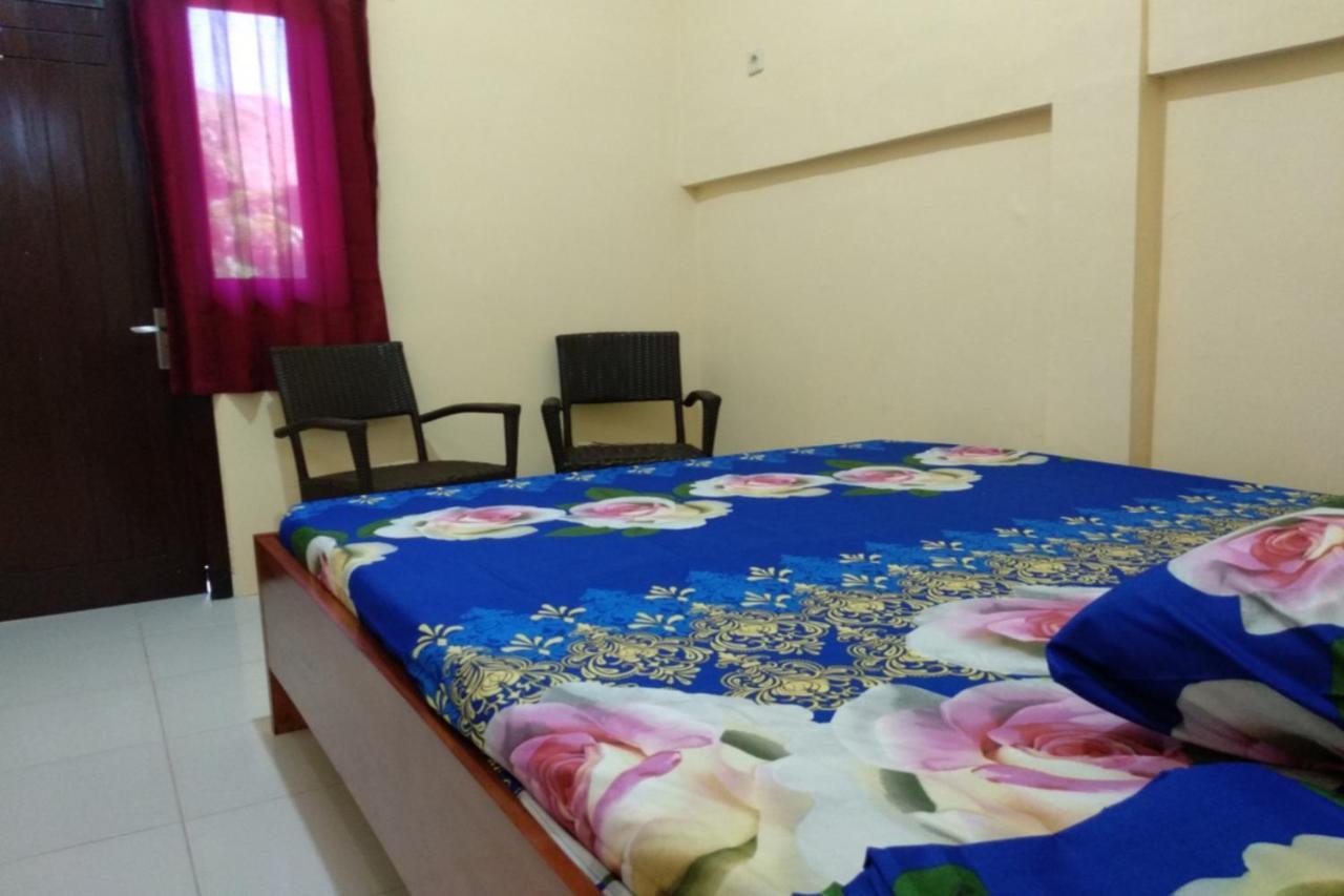 Kelapa Gading Homestay Syariah Redpartner Banyuwangi  Esterno foto