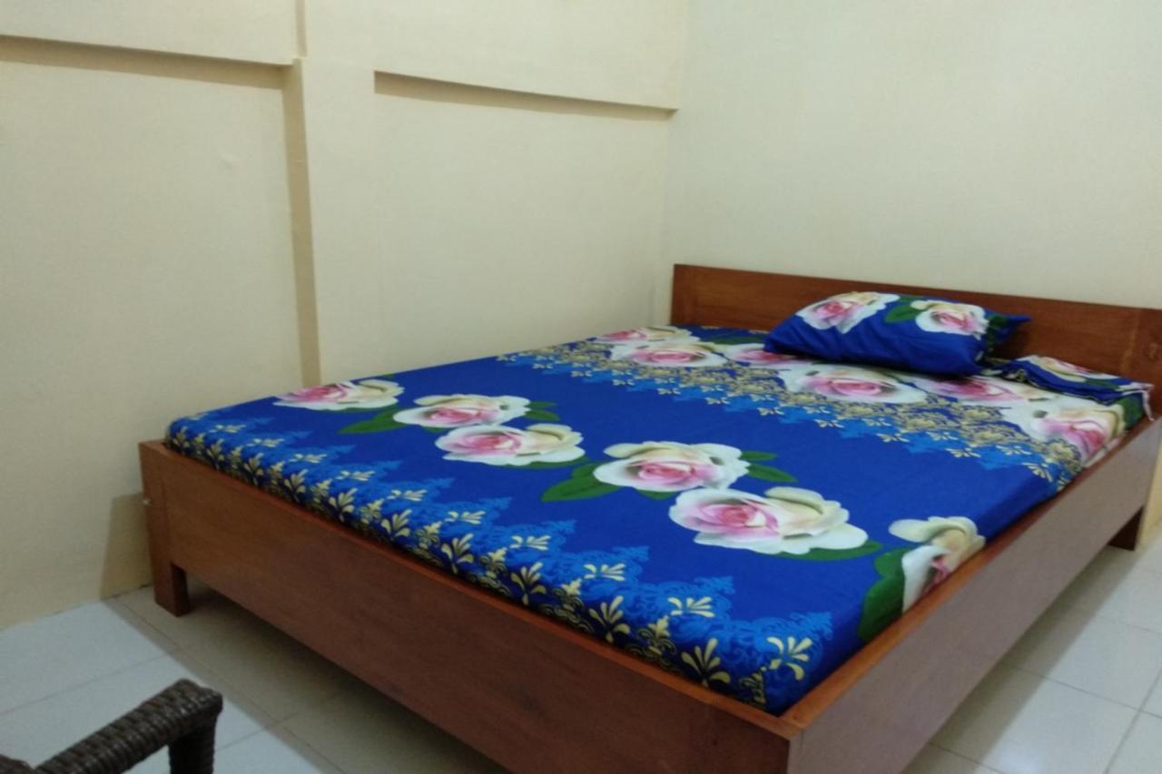 Kelapa Gading Homestay Syariah Redpartner Banyuwangi  Esterno foto