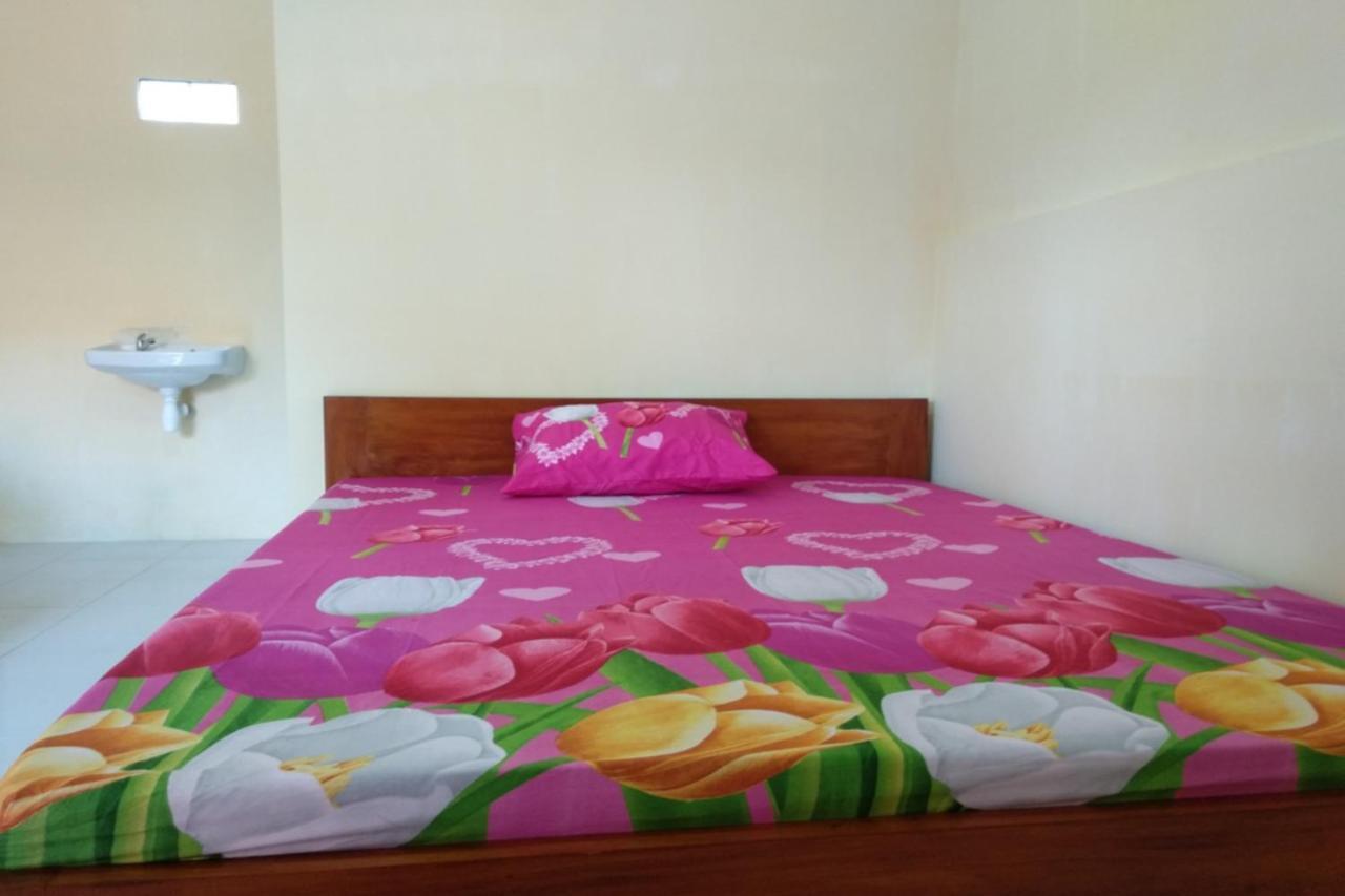 Kelapa Gading Homestay Syariah Redpartner Banyuwangi  Esterno foto