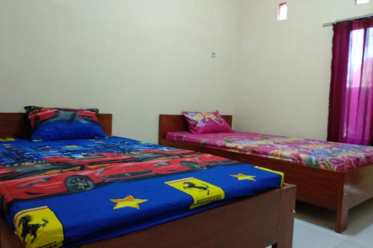 Kelapa Gading Homestay Syariah Redpartner Banyuwangi  Esterno foto